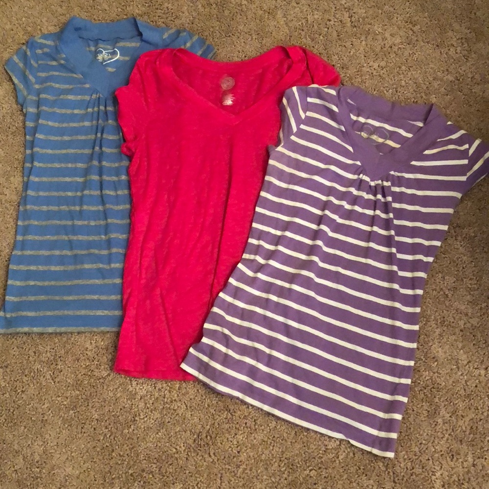 🌷V neck tees🌷